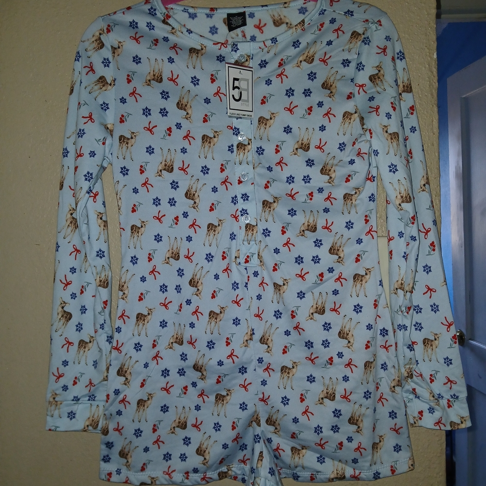 Charming Light Blue Pajama Set with Reindeer and Snowflake Design